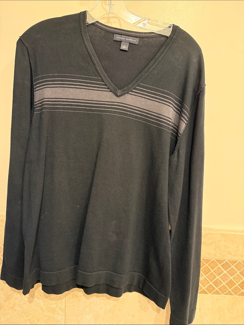 banana republic medium mens v neck sweater